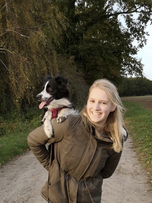 Hundetrainerin und Hund